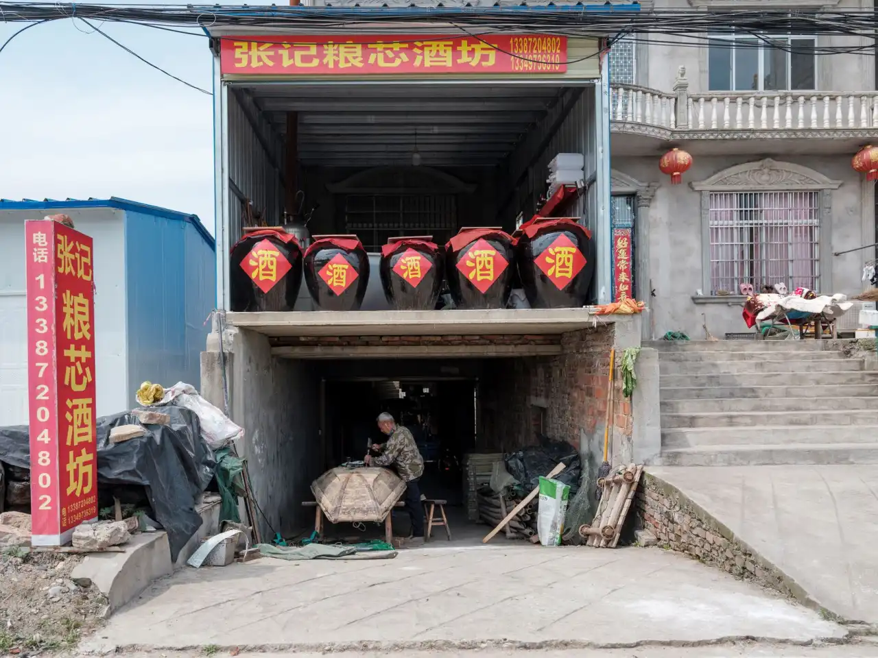 消防器材与消防维保服务如何协同保障建筑安全