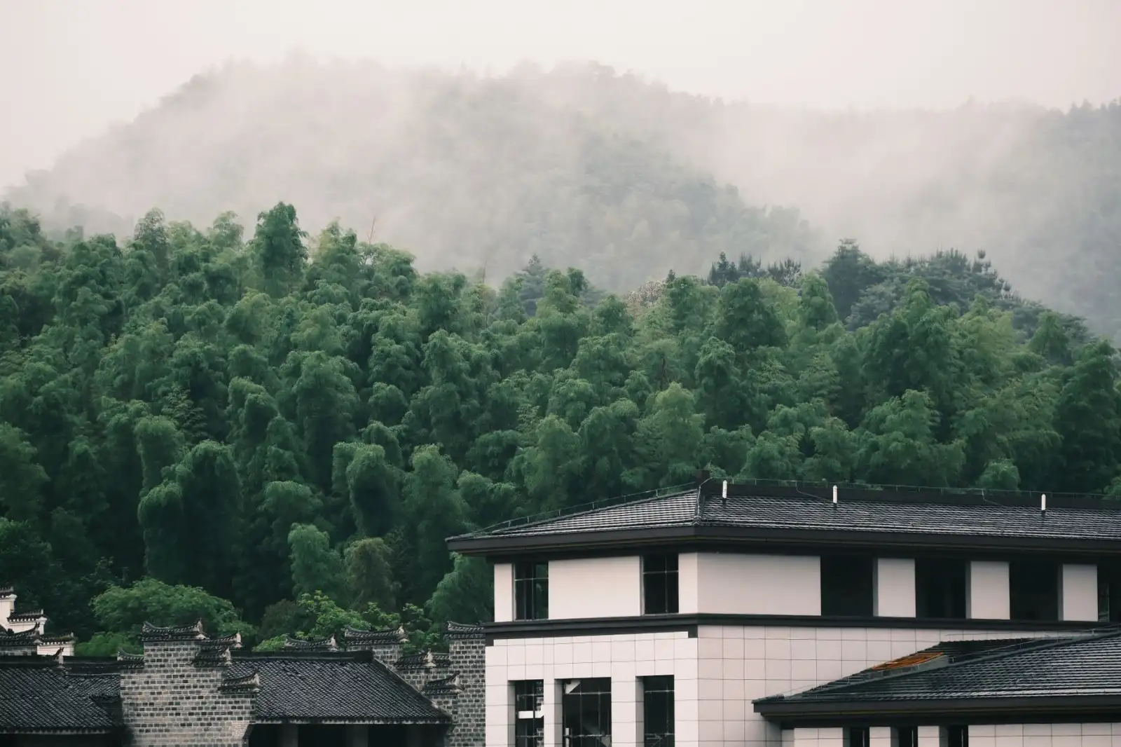 沈阳合信消防工程:不同型号消防栓箱的技术参数对比分析